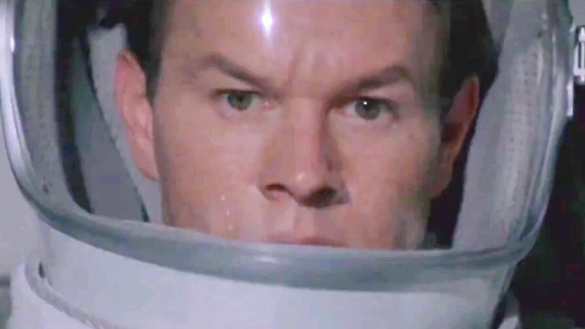 "Je ne veux plus jamais le revoir" : Mark Wahlberg ne veut plus entendre parler de ce film de science-fiction sorti il y a 25 ans