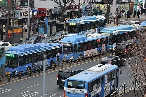 [2보] 서울 시내버스 노사조정 결렬…노조 "내일 첫차부터 파업"