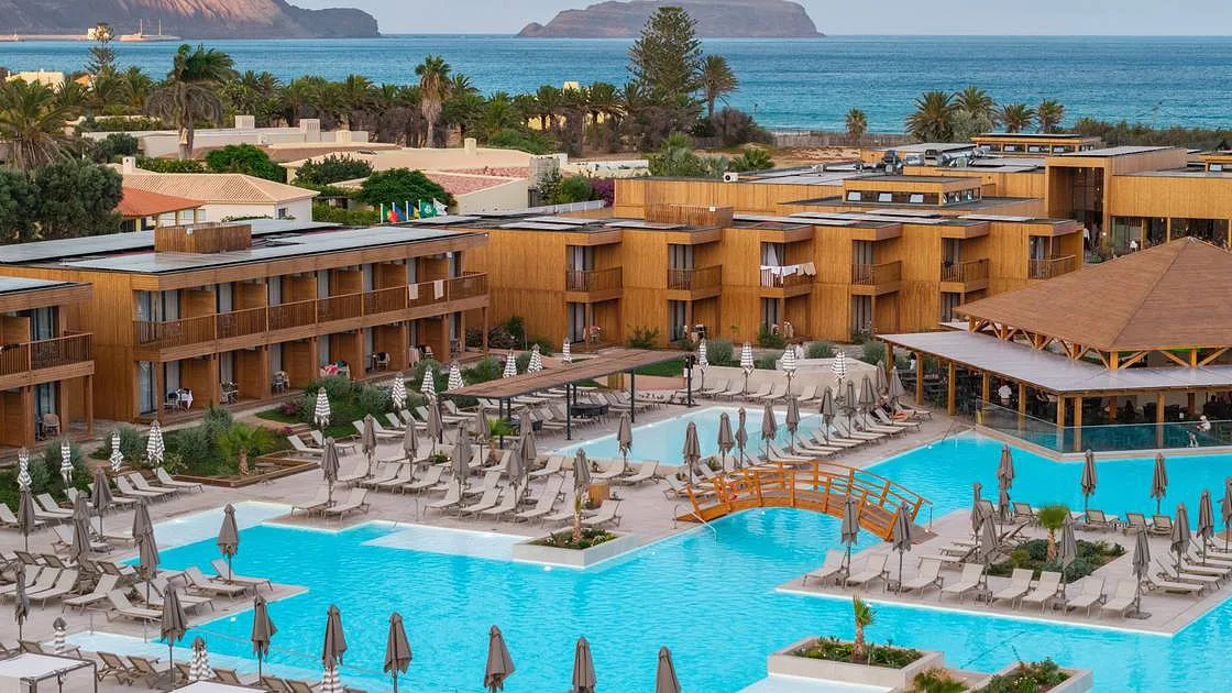 Ao ritmo do mar, em Porto Santo nasceu um eco-resort com tudo incluído