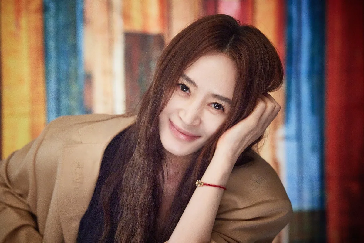 ‘지금 불륜’ 김혜수, 김지훈→조여정 극찬…“잘 성장해줘 고마워” [DA인터뷰②]
