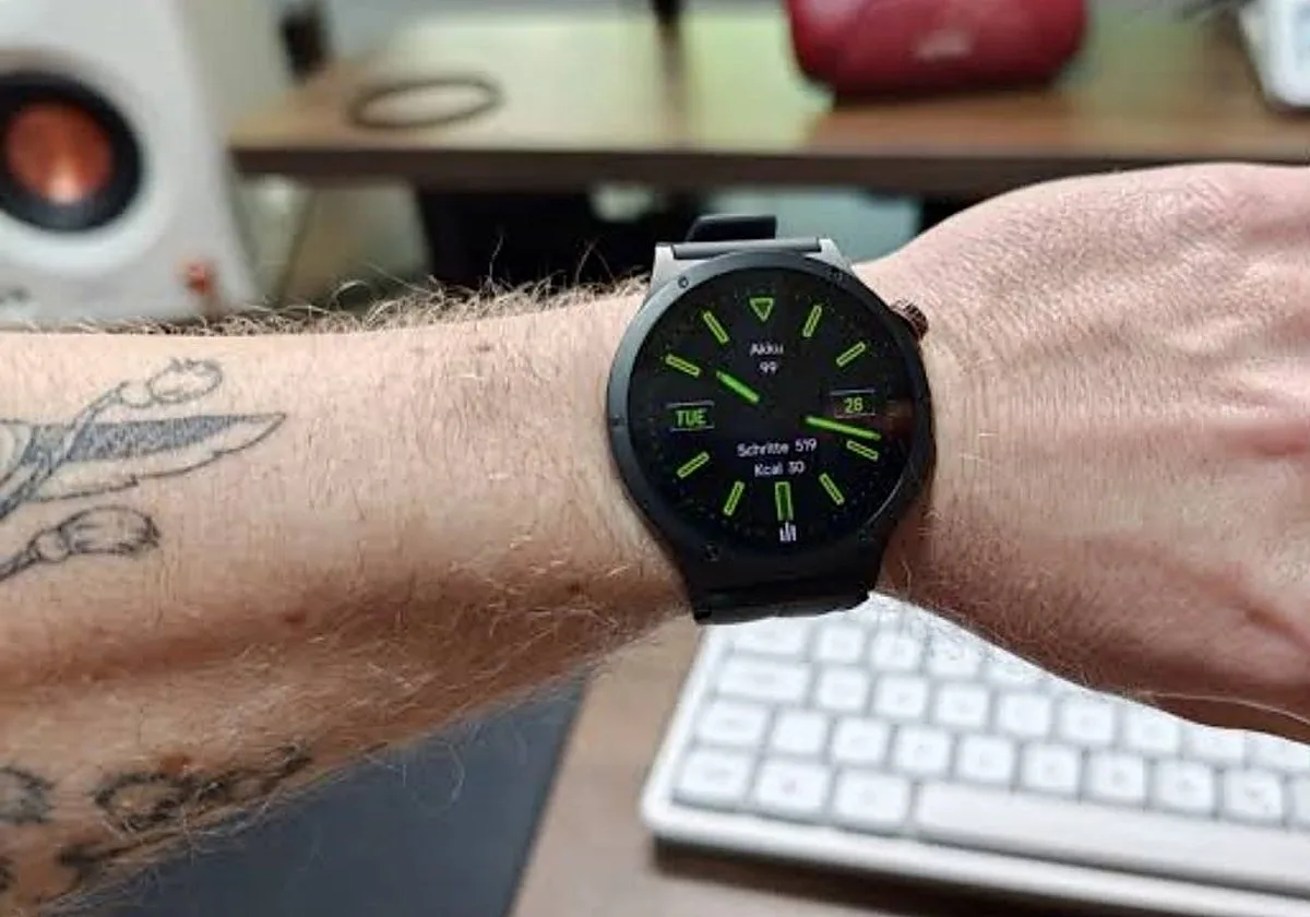 Autonomía de hasta 16 días y Google Wallet: el OnePlus Watch 4 de titanio está en oferta