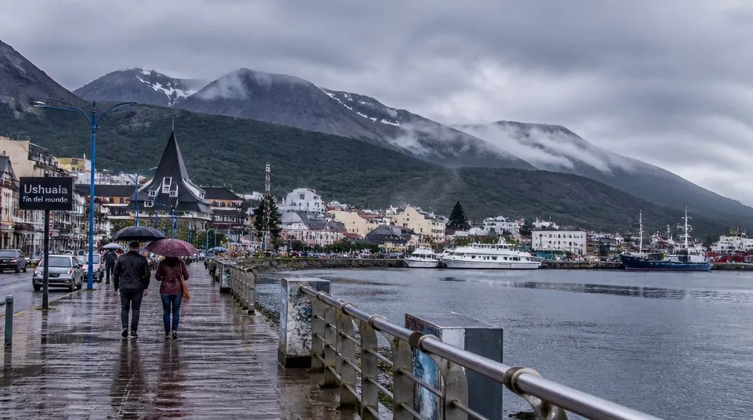 Clima en Tierra del Fuego hoy lunes 12 de octubre: lluvia moderada y cielo cubierto