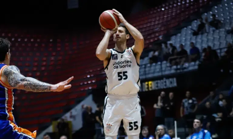 Bicampeão do NBB, David Nesbitt é o novo reforço do Pinheiros