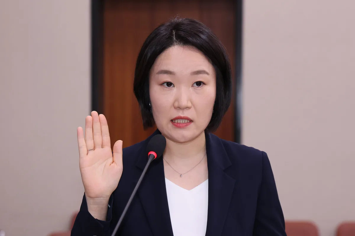 5억 오른 비거주 1주택 보유 지적에… 이소영 “실현 차익 없다”