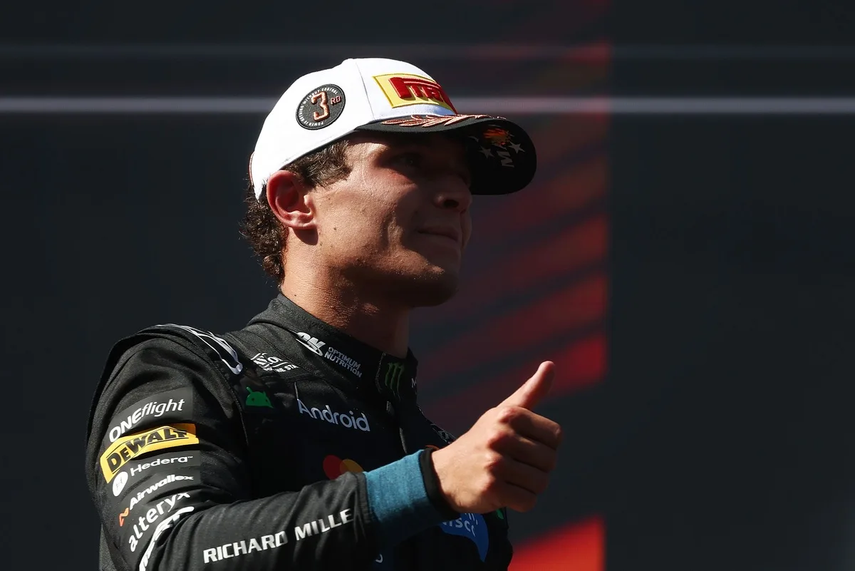 VÍDEO: Norris quebra 'regra' da F1 antes do pódio em Madri