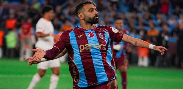 Salah brilha e faz hat-trick contra o Galatasaray pelo Campeonato Turco