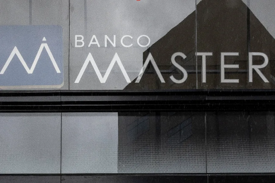 Quem o eleitor vê como mais envolvido no Caso Master, segundo pesquisa AtlasIntel