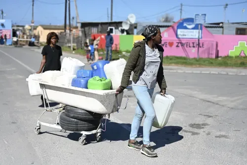 WATCH | Sewage, filth and broken promises in the shadow of wealthy Hermanus as voters head to polls