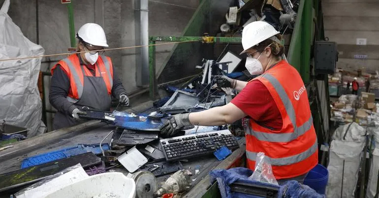 Um em cada seis já deitou resíduos elétricos no lixo comum