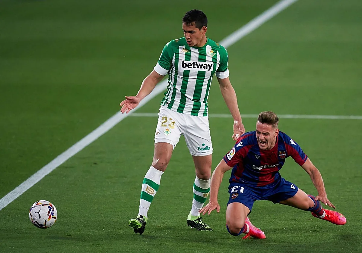 El Real Betis y Mandi se reencuentran después de tres años