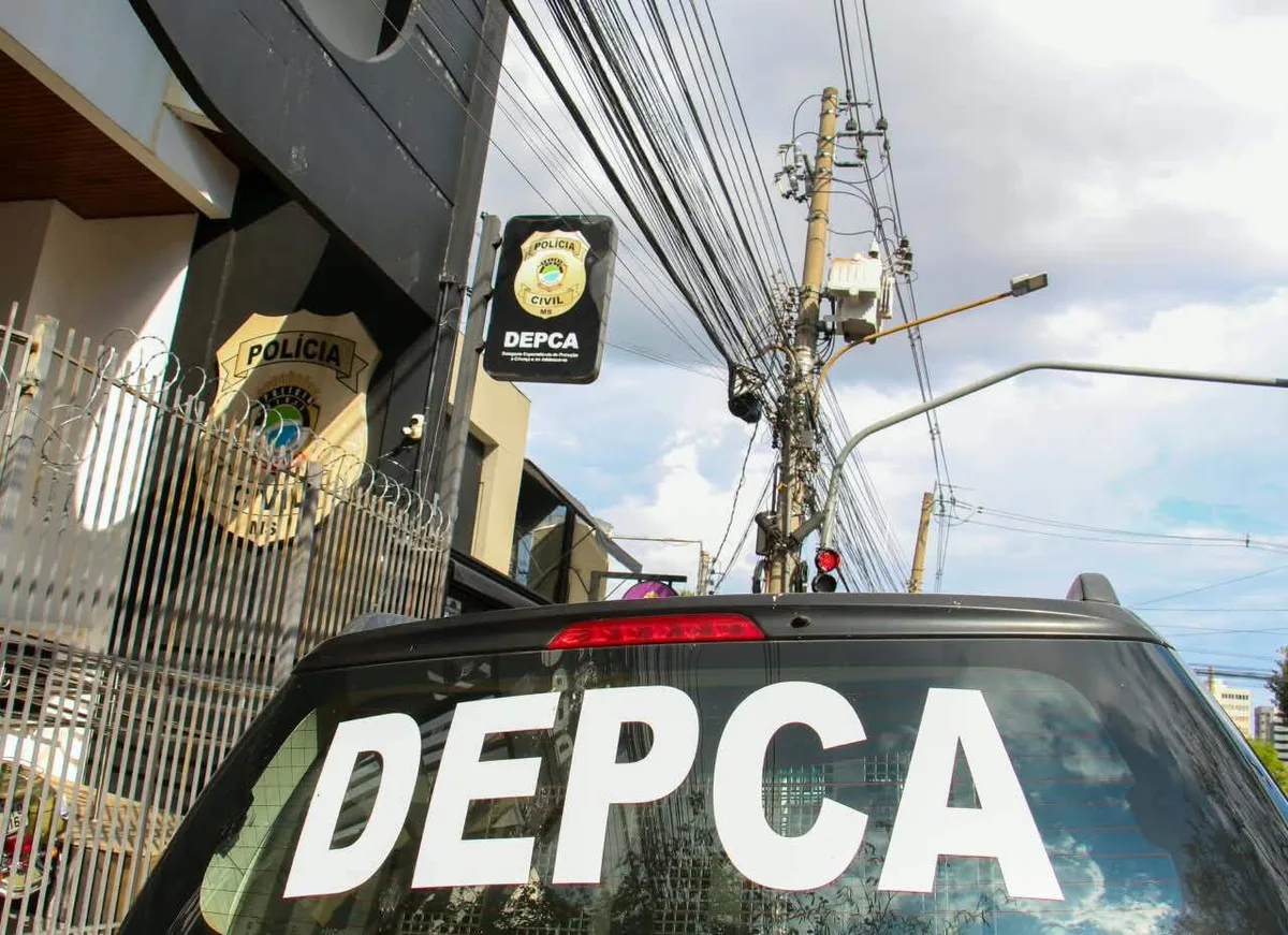 Criança autista desmaia após levar tapa de monitora em escola de Campo Grande