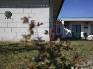 Affaire Cédric Prizzon : le Français soupçonné d’avoir forcé son fils de 12 ans à transporter les corps des victimes