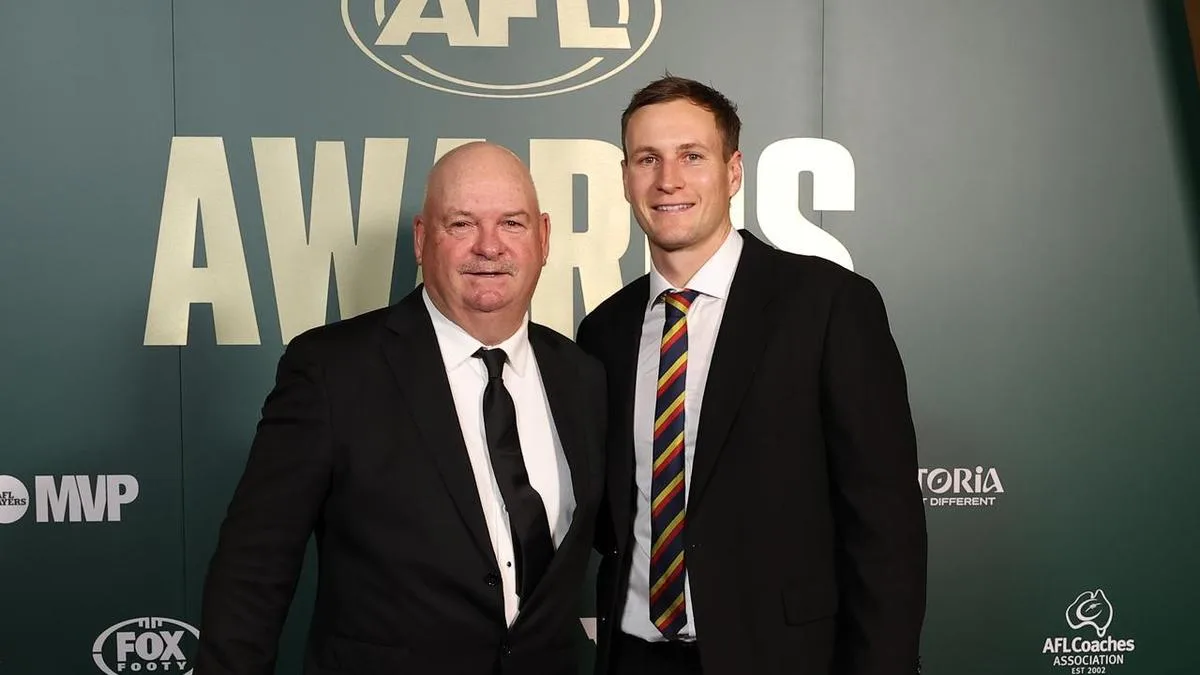 Crows skipper lauded for season after family tragedy