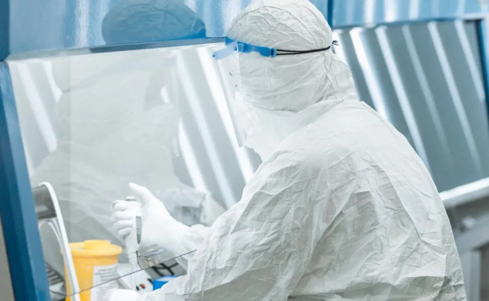Peste pneumônica mata técnica de laboratório de 28 anos na Rússia e OMS apura segundo caso