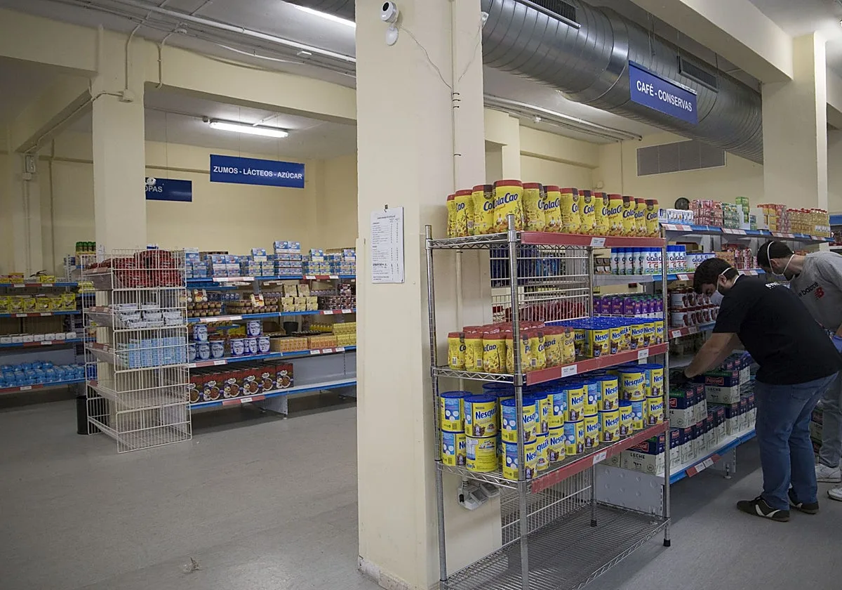 El economato del Casco Antiguo cierra el día 30 sin fecha de apertura en el garaje Laverán