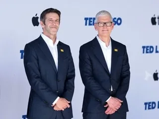 Une nouvelle ère s’ouvre chez Apple avec l’intronisation de John Ternus, confronté à plusieurs défis
