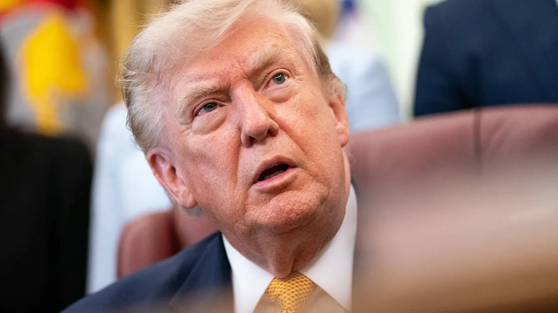 Trump sugere mudar nome do estreito de Ormuz para "Estreito Trump"