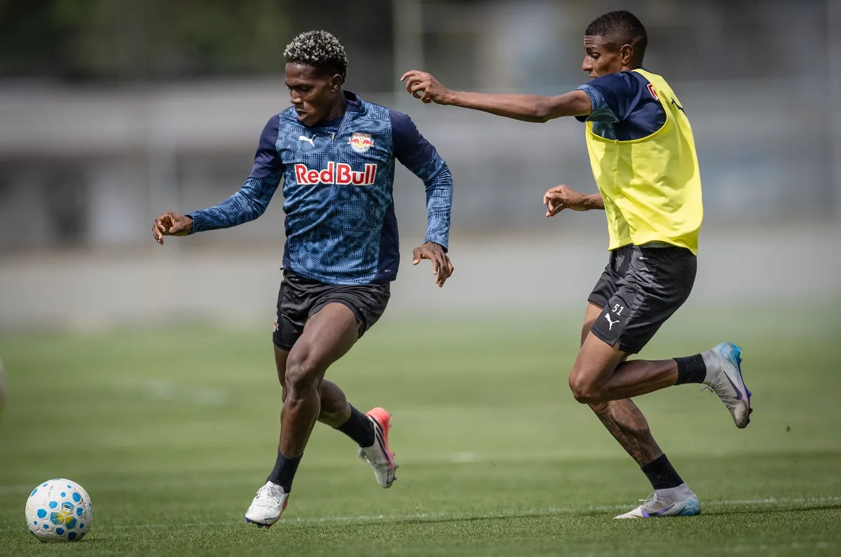 Bragantino realiza treino técnico em preparação para enfrentar o Bahia