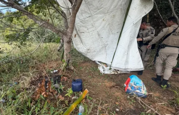 Rondesp apreende fuzil, submetralhadora e drogas em Salvador