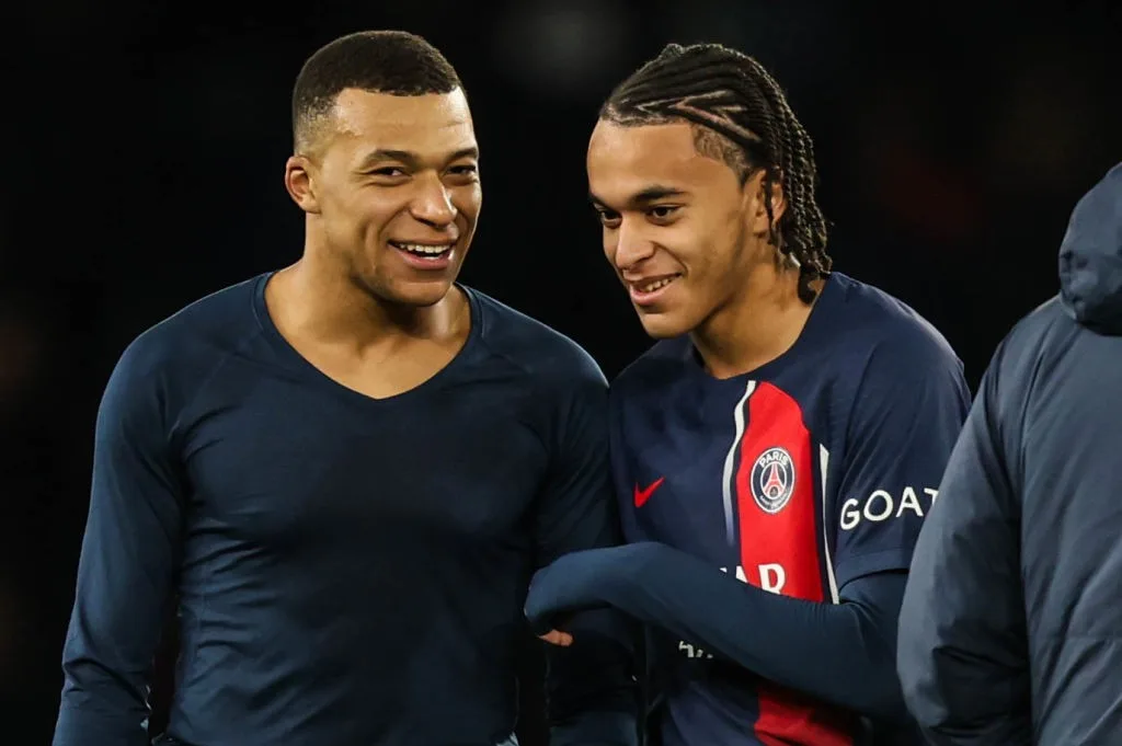 Irmão de Mbappé ganha espaço com filho de Ancelotti e vira destaque na imprensa europeia
