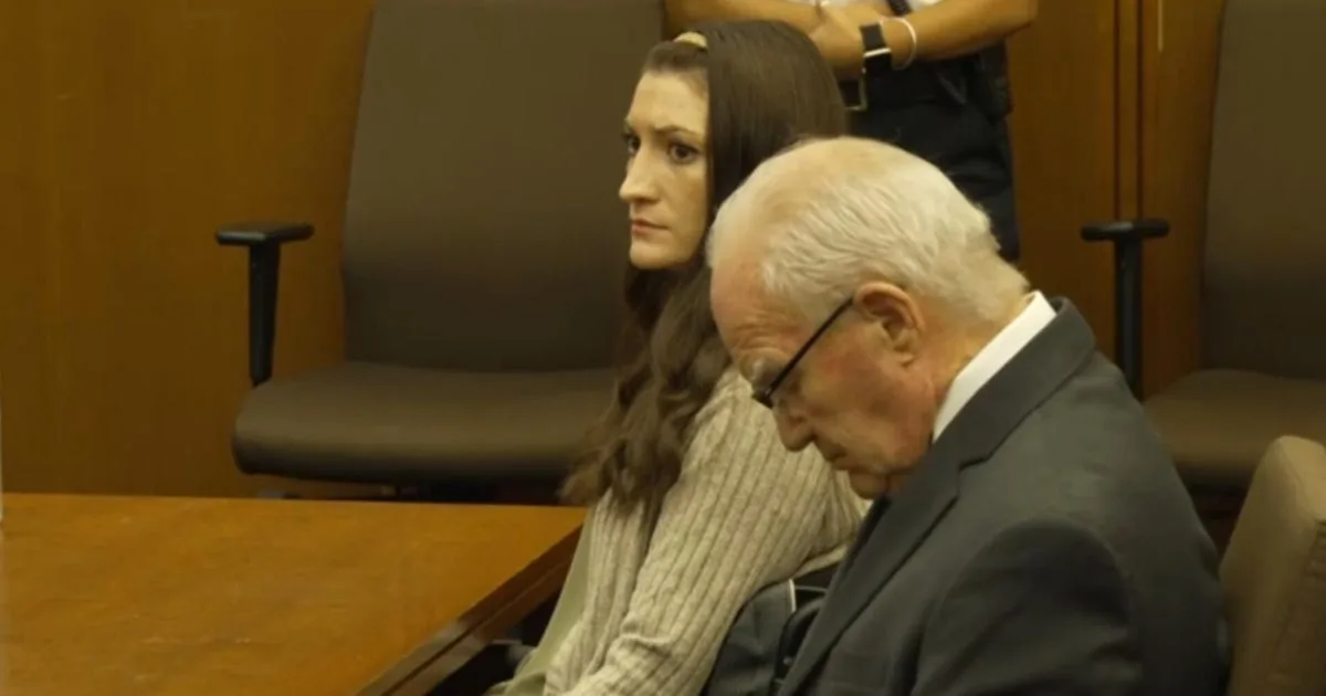 Criminal defense attorney on how likely mistrial is in Lindsay Clancy case