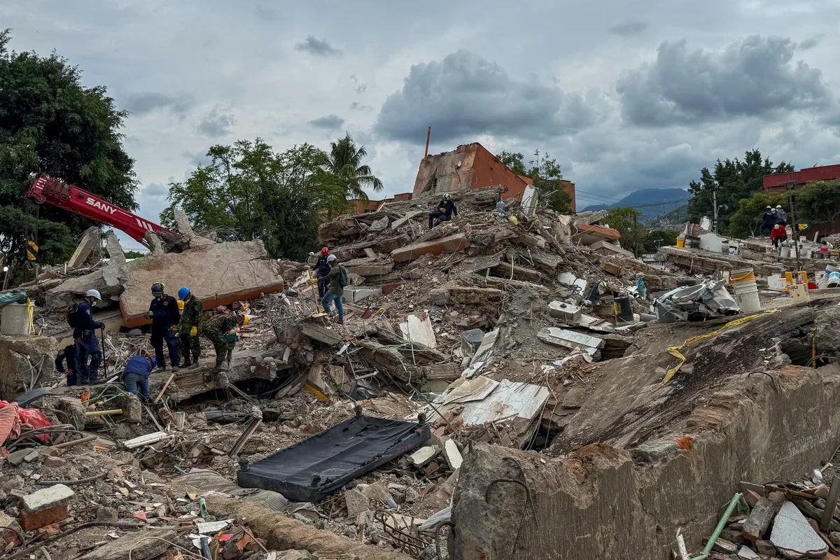 Terremoto en Colombia: equipos de rescate se centran en sacar cuerpos bajo los escombros