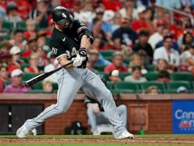 Grichuk hits a 9th inning HR to help White Sox beat Cardinals 6-5
