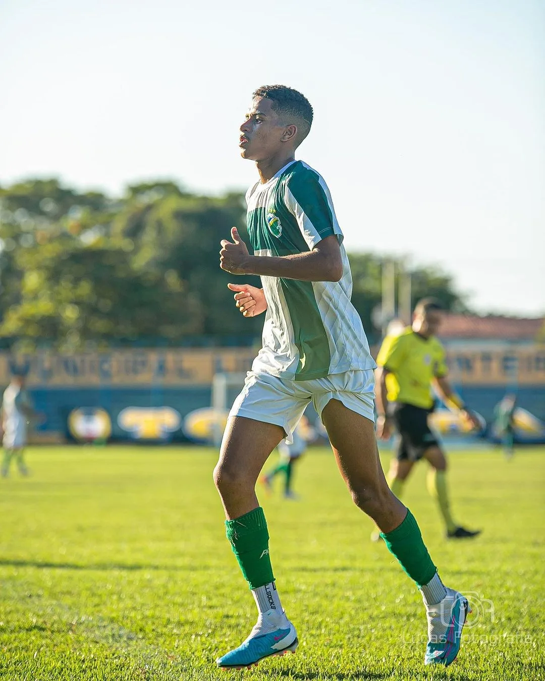 Comercial-PI anuncia meia João Vittor, ex-Botafogo e Santa Cruz-AC, para o Piauiense Série B 2026