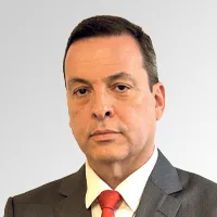 O escudo não se decreta