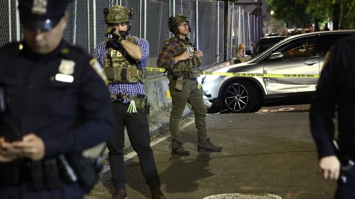 Un homme blessé par balle lors d'une opération de la police de l'immigration ICE à New York, un enfant se trouvait à l'arrière du véhicule