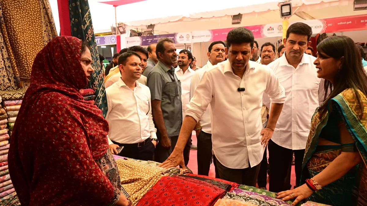 Vijayawada to host National Saras Mela as part of Dasara festivities