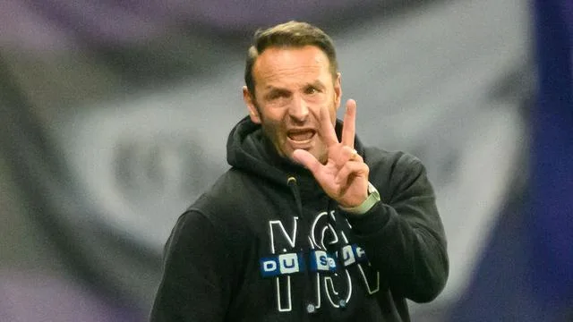 Fußball: «Hollywood» in Duisburg: Rekord-Hattrick berauscht 3. Liga