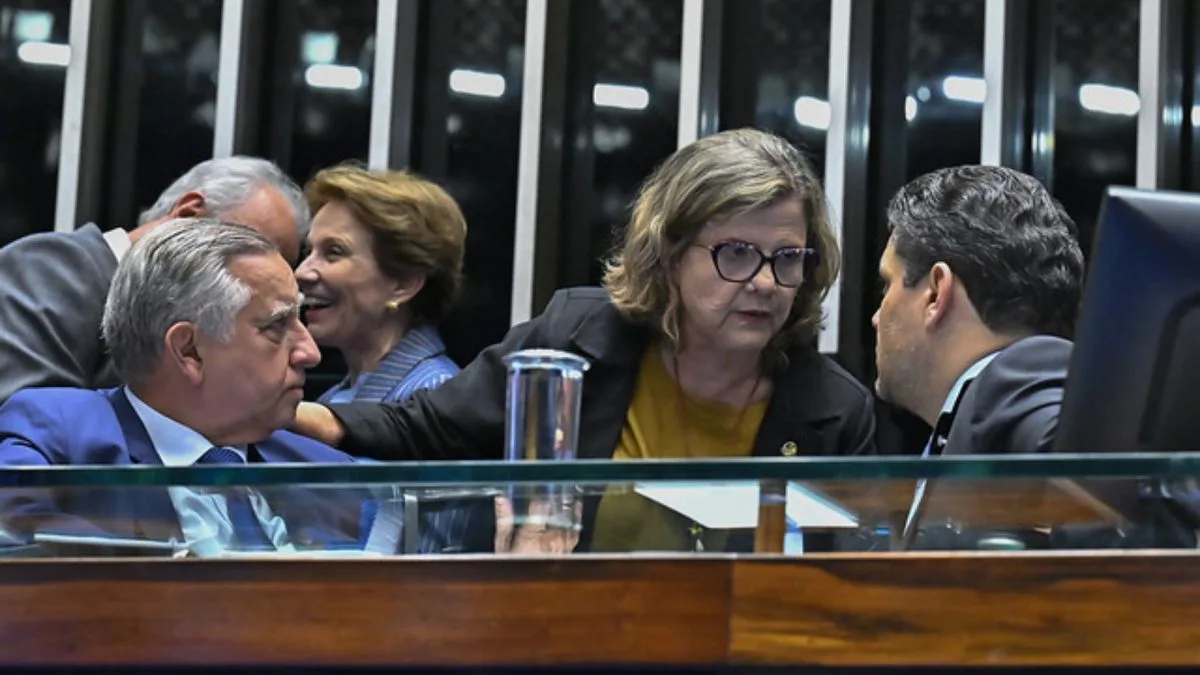 Governo consegue assinaturas e PEC do fim da escala 6×1 deve ser votada de forma definitiva na quarta