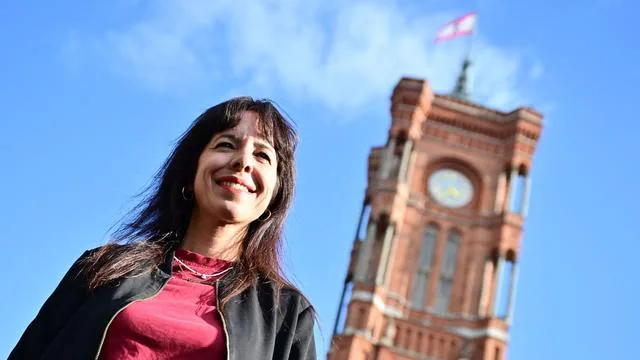 Abgeordnetenhauswahl: Linken-Kandidatin Eralp wirbt für «Politikwechsel» in Berlin