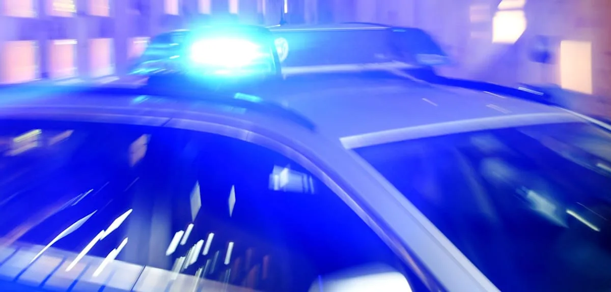 Vier Männer stürmen Wohnhaus in Wilhelmshaven – zwei Festnahmen