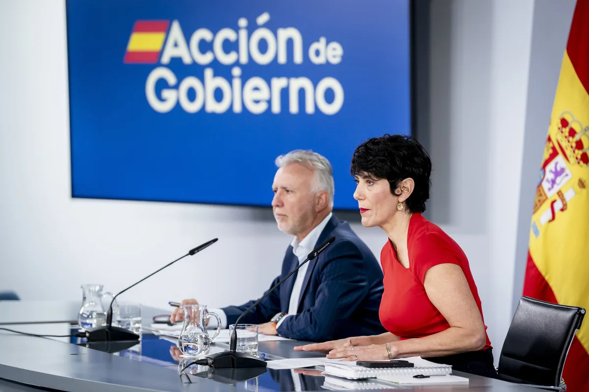 El Gobierno responsabiliza a Vivas y a Feijóo de que la crisis en Ceuta se alargue: “Los menores no salen porque no quiere el PP”