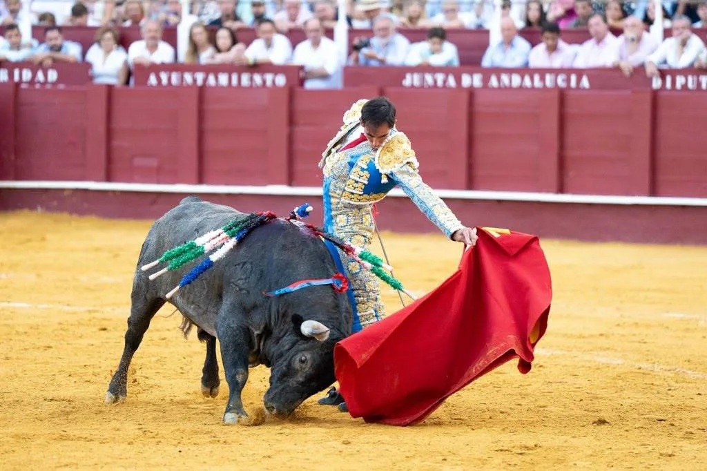Apoteósico y emocionante regreso de Victorino a Málaga