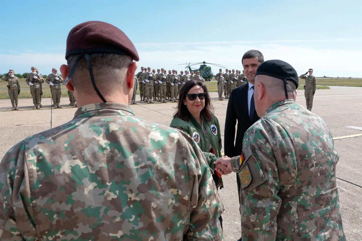 Robles alaba a los militares del Ejército del Aire desplegados en Rumanía: "Ejemplo de compromiso y lo mejor de España"