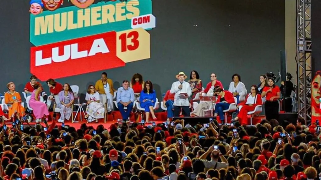 VÍDEO: Lula confirma que escala 6×1 acabará esta semana com aprovação no Congresso