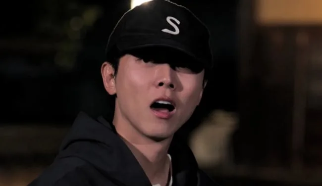 "나 벗고 있다고!"..주우재, 나체 들킬 위기(뭔데뭔데)