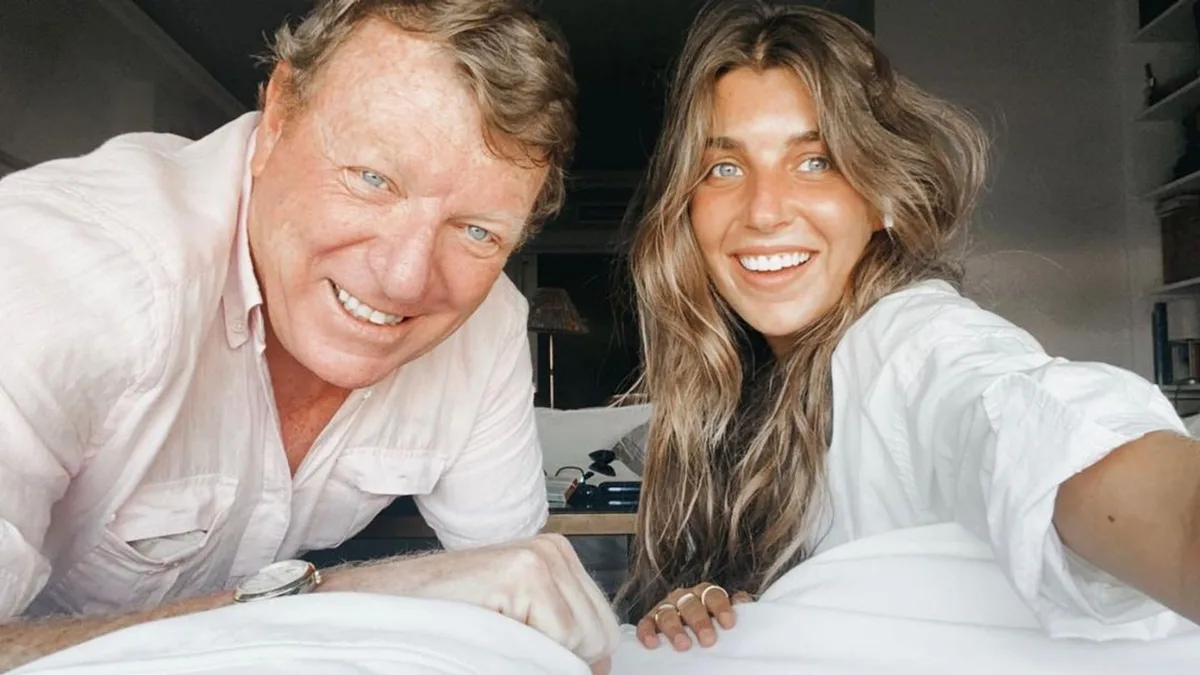 César Cadaval, emocionado en su cumpleaños con las cartas de su hermano, Jorge y de su hija, Patricia: "Desde que nací"
