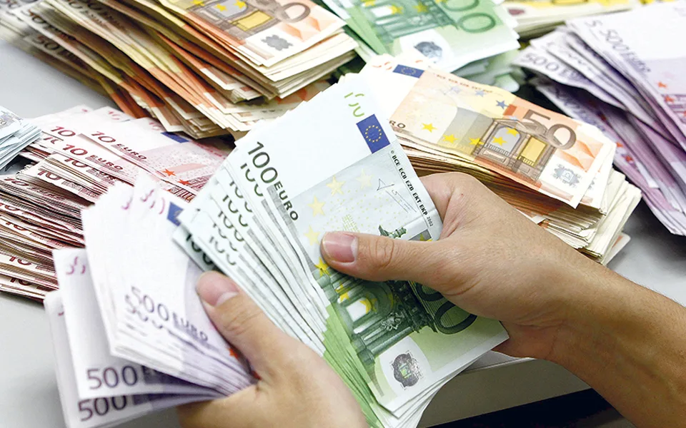 OE2027: Novo IRS devolve 307 euros num salário de 970 euros e 37 euros num de 1.500 euros