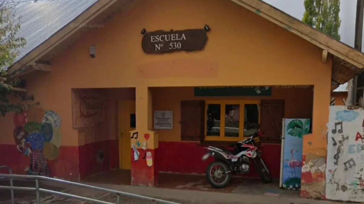 Denunciaron a una docente acusada de escupir a una nena de 7 años con síndrome de Down en una escuela de Chubut