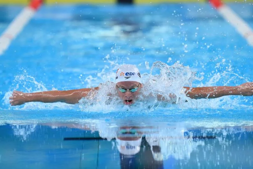 Léon Marchand, Maxime Grousset et Yohann Ndoye Brouard dans le relais pour la finale du 4x100 m 4 nages des Championnats d'Europe de natation