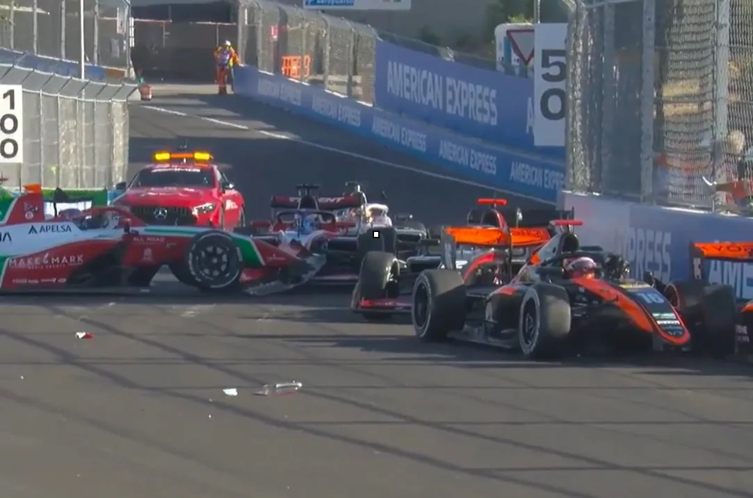 Un accidente múltiple en el GP de Madrid de la Fórmula 3 detuvo por media hora la carrera: “¡Están locos!“