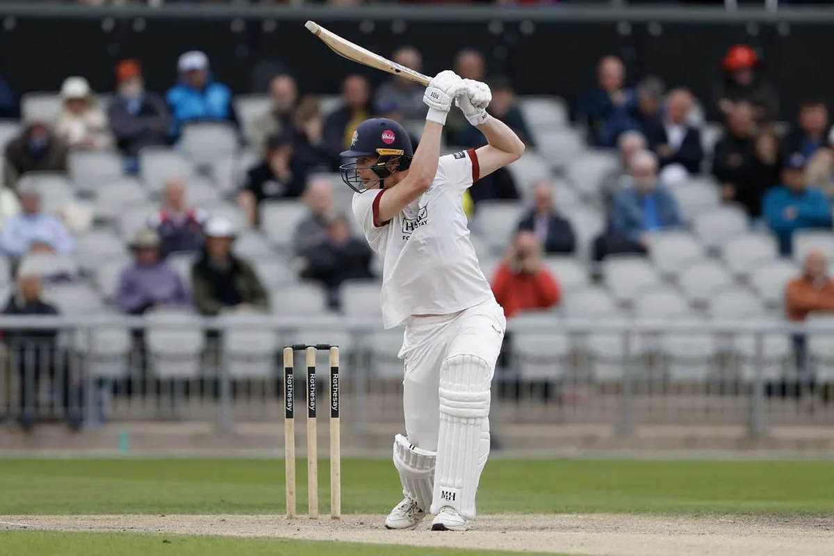 Rocky Flintoff's maiden fifty keeps Lancashire afloat