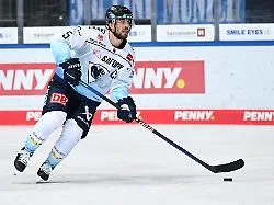Brutale Aktion mit Folgen: Deutschlands Eishockey-Buhmann kehrt zurück