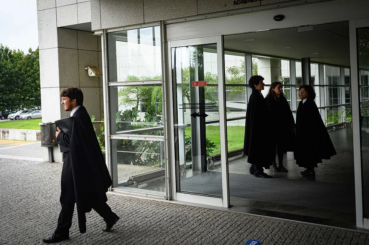 DECO PROteste lança ferramentas para ajudar estudantes deslocados a encontrar casa