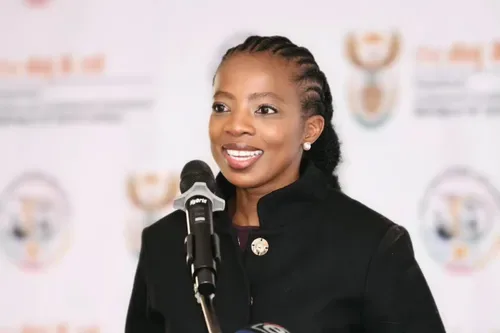 NSFAS under fire as 40,000 students improperly funded to the value of R5.1bn