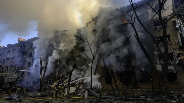 Bombardeamentos russos deixam seis mortos na região de Kyiv